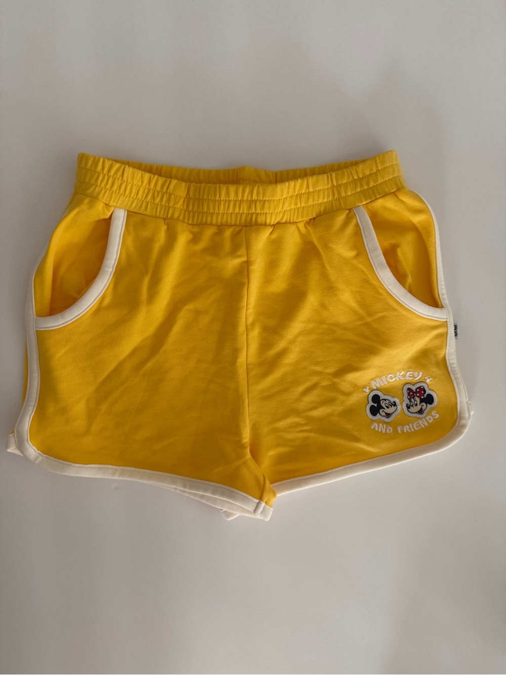 Disney Mickey's Clubhouse Dolphin Shorts Size 7 NWOT